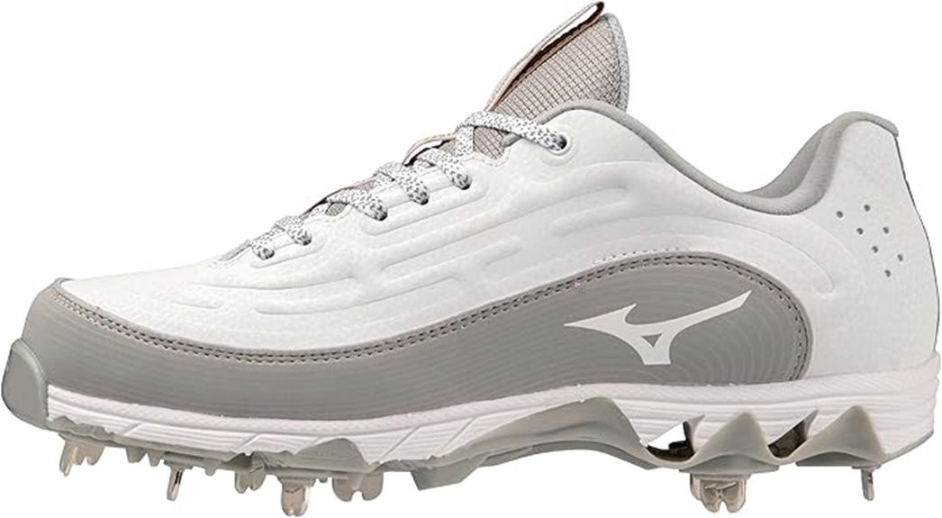 women s softball cleat
