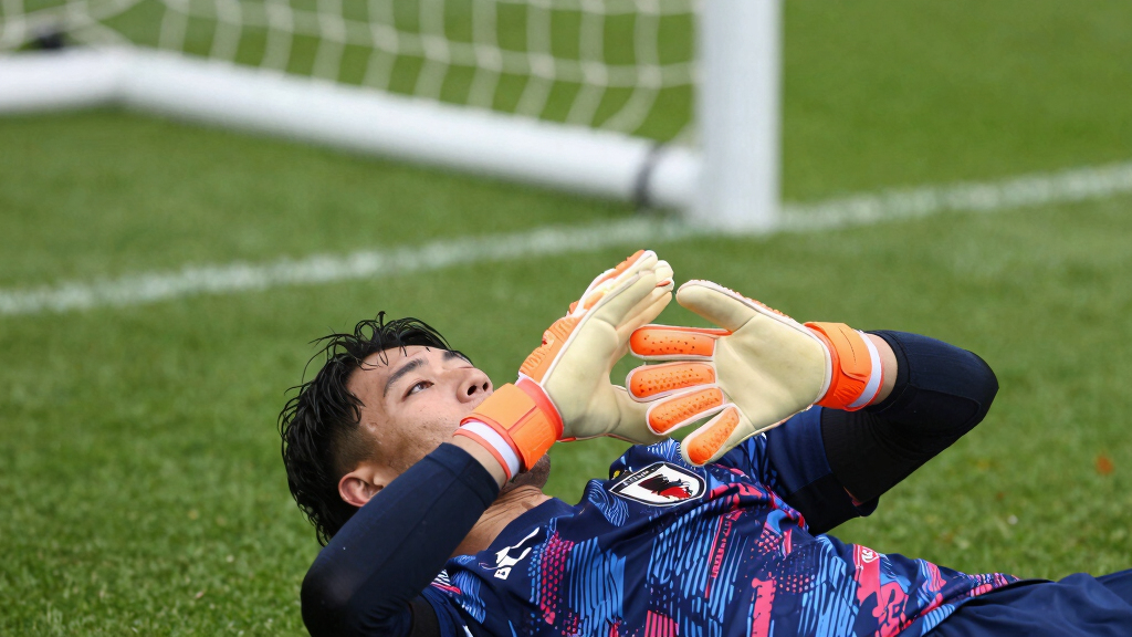Why does Zion Suzuki play for Japan? Explaining American-born goalkeeper's dual citizenship for World Cup