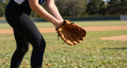 How to Choose Softball Gloves For Adults